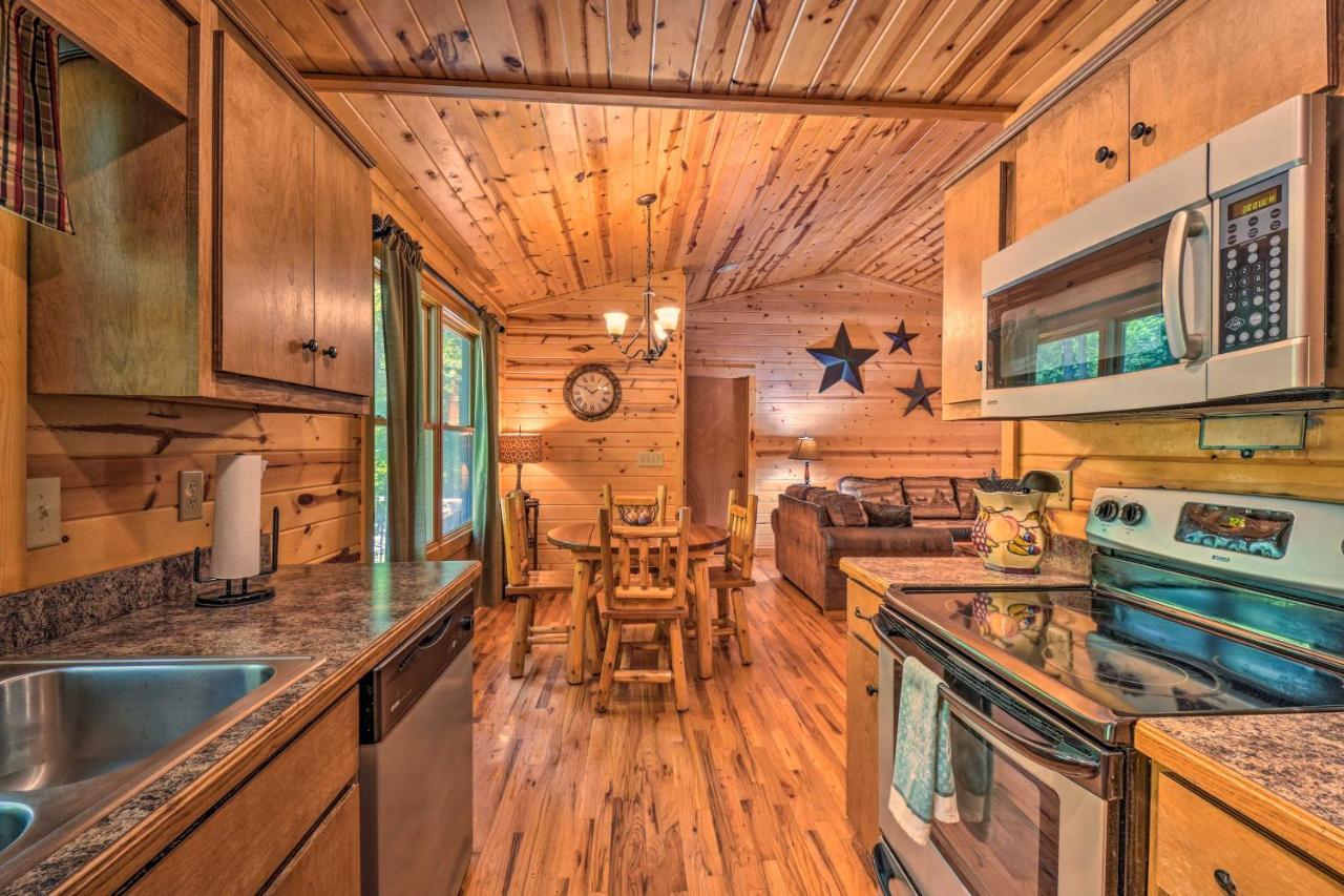 The Georgia Peach Cabin 8 Mi To Dwntn Helen Clarkesville Exterior photo